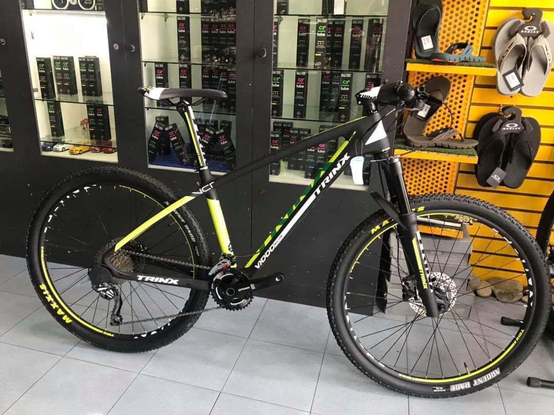 Trinx V1000 Matt Black Green White